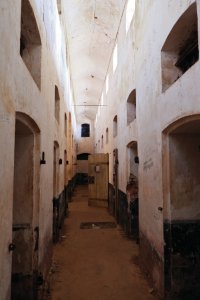 Cellules de bagnards.