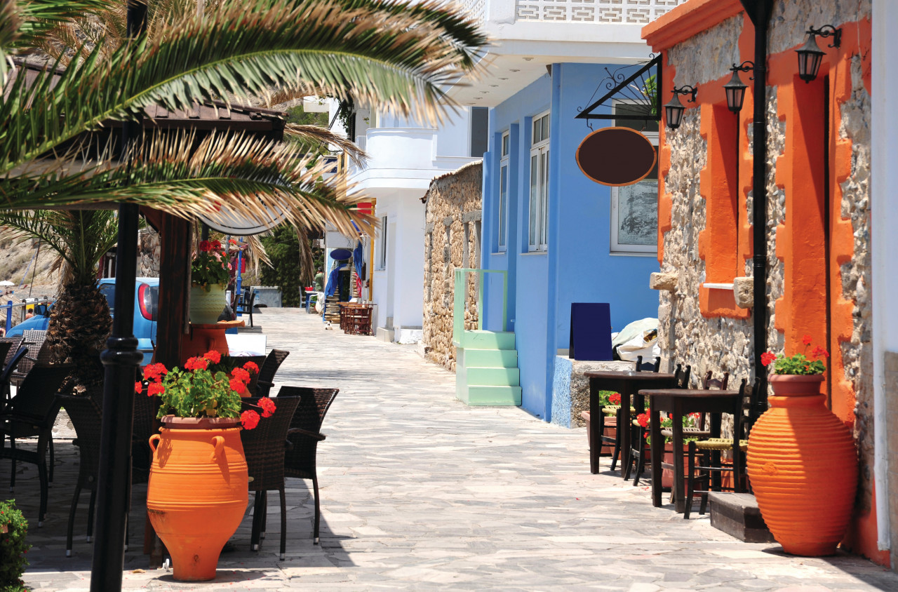Petite rue près de la plage de Myrtos.